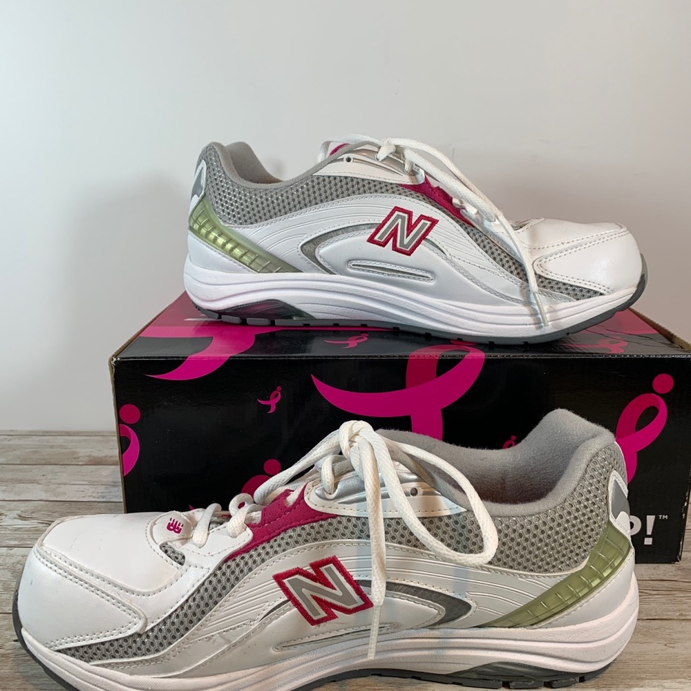 NEW BALANCE WOMENS ATHLETIC SHOES 11D WIDE